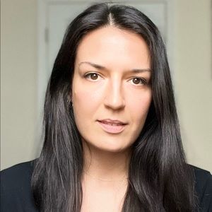 Meet your Posher, Antonia